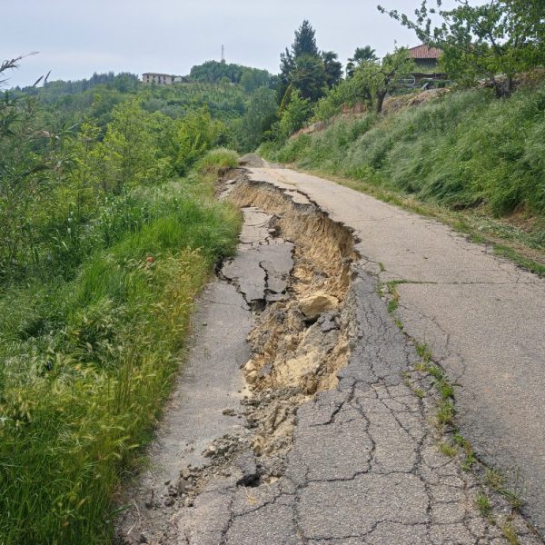 strada_in_frana